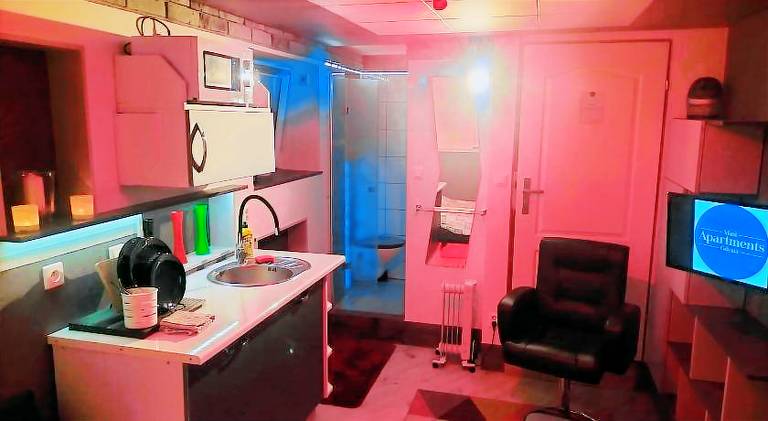 24h Gdynia Mini Apartamenty na kod dostepu & free parking & no keys in Gdynia
