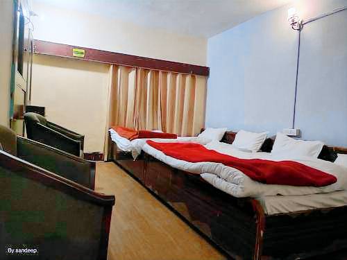 Hotel Acharya Sadan