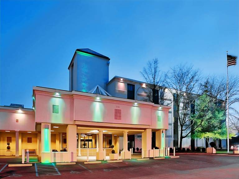 Wyndham Executive Center Columbia in Columbia, MO