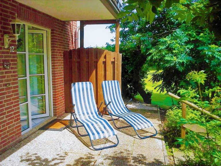 Holiday apartment with patio — photo 2