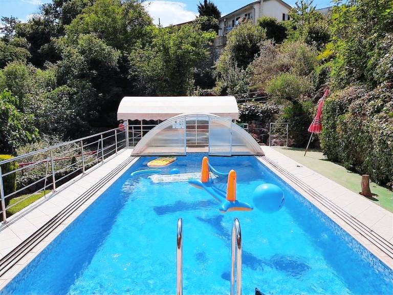 Vacation home with barbecue & private pool in Opatija