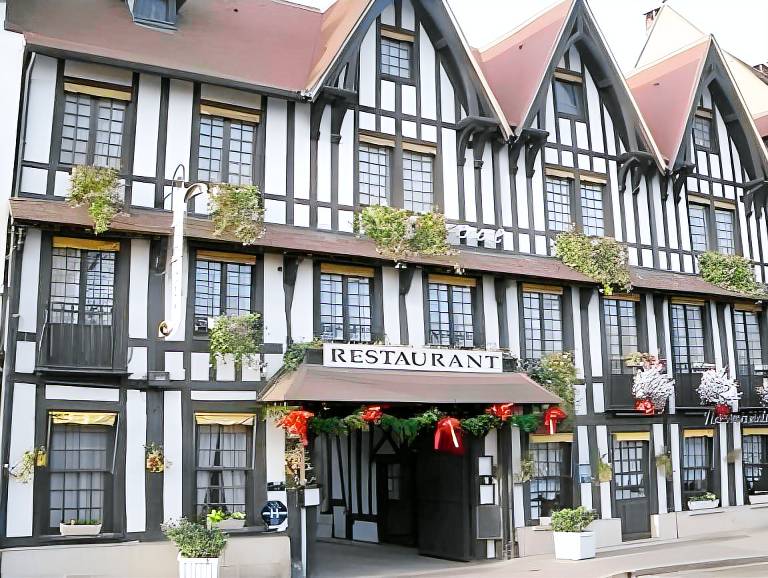 Hotel de Normandie in Evreux