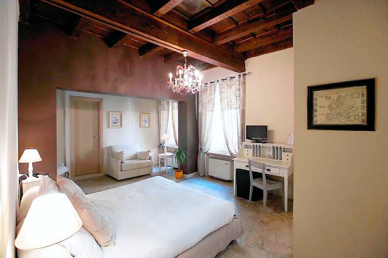 Hotel Broletto Mantova - Centro Storico — photo 2
