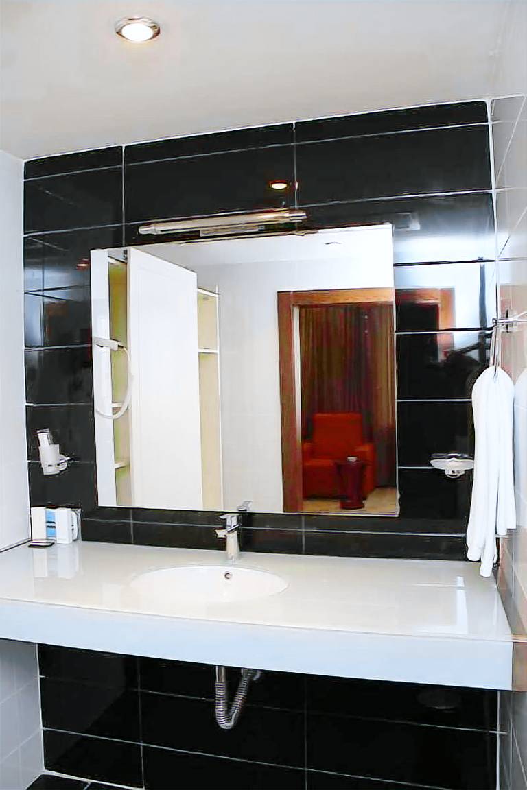 Caspian Business Hotel & Spa — photo 2