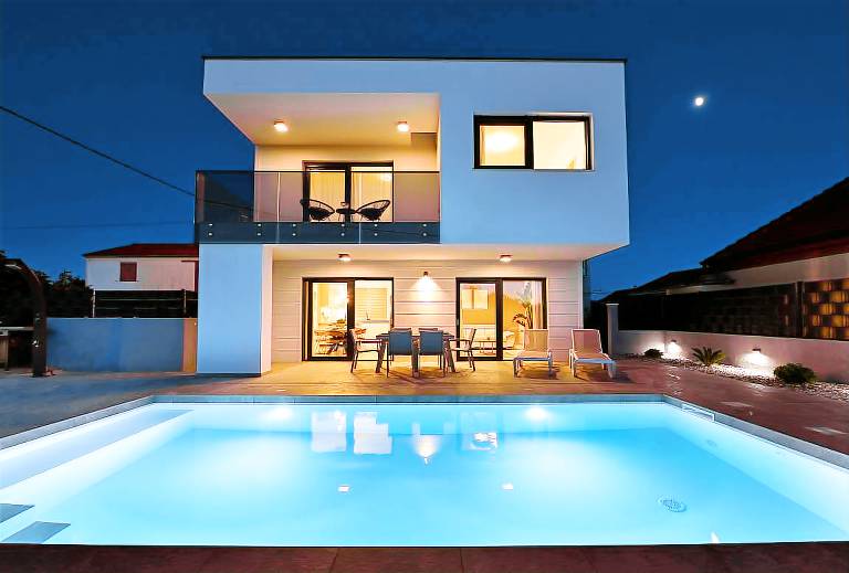 Villa with pool, terrace & yard in Zadar