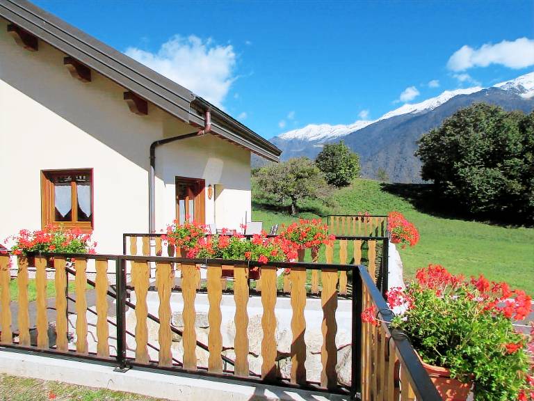 Nice gite with terrace & yard | Pets are welcome — photo 2