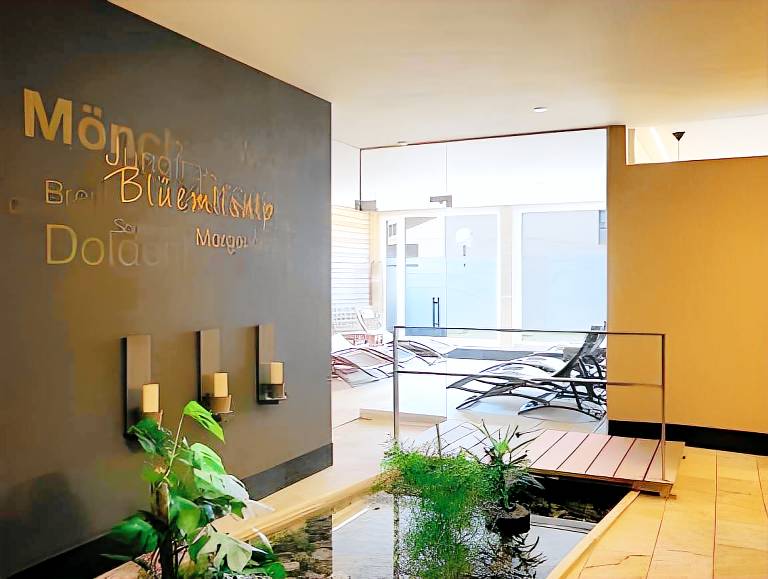 Serviced apartment with pool, sauna & terrace — photo 4