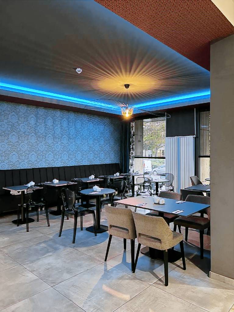 Hotel Attache — photo 2