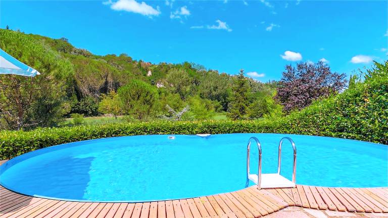 Fully equipped spacious villa with hot tub, grill & private pool | Suitable for remote work | Dogs allowed — photo 3