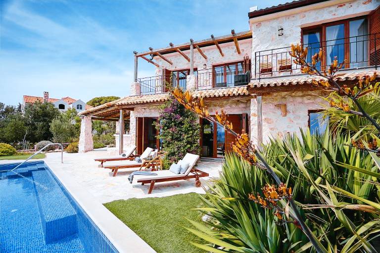 Luxury Villa Sea Seeker with Pool — photo 5