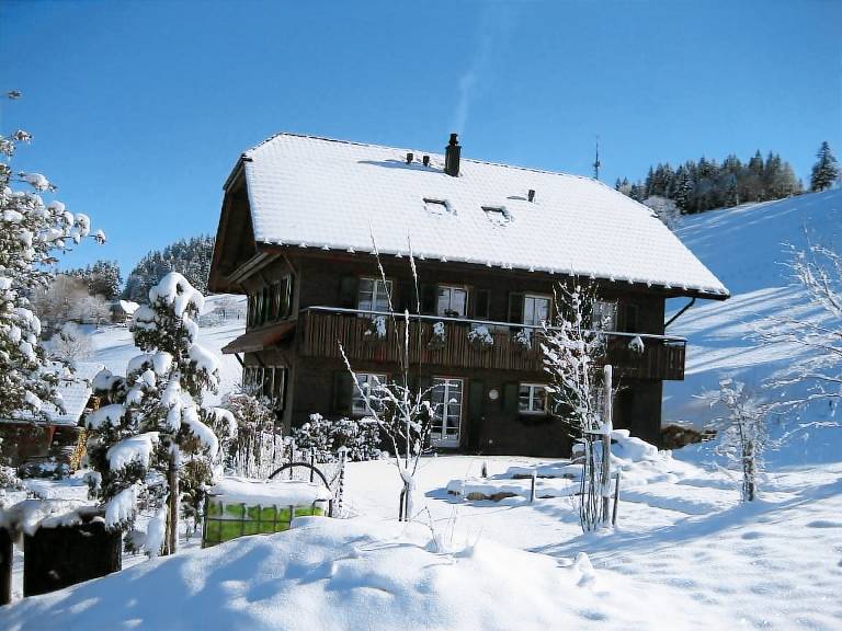 Fully equipped holiday apartment with garden & BBQ | Mountain view | Dogs allowed — photo 2