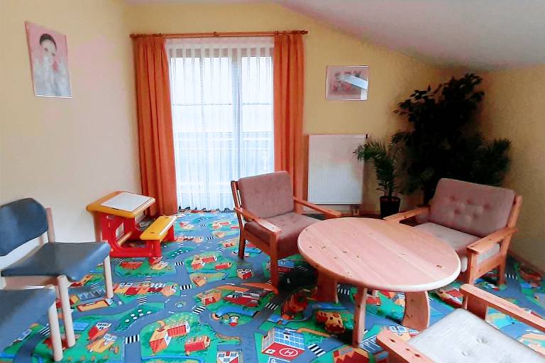 Apartment with terrace, sauna & yard | Mountain view — photo 3