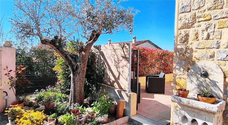 Rental apartment with patio & BBQ in Saint-Paul-de-Vence