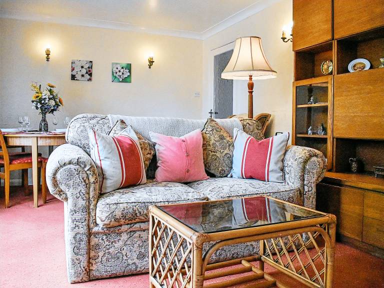 Family-friendly nice cottage with garden & terrace | Pets allowed — photo 3