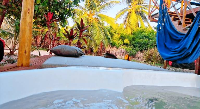 Big vacation home with patio | Beach nearby | Pet-friendly — photo 3