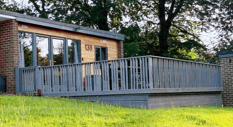 Tree Top View Chalet in Caernarfon