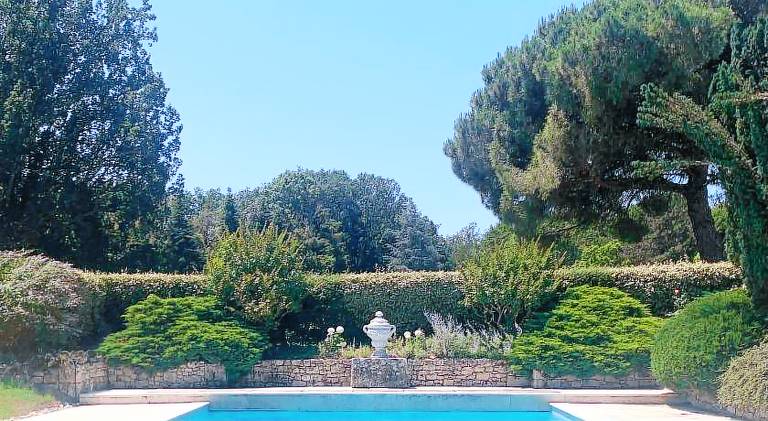 Ample vacation home with pool | Pet-friendly — photo 3