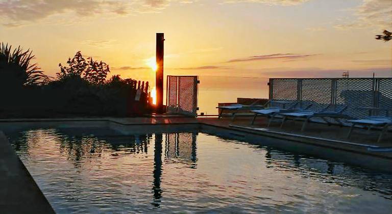 Holiday apartment with pool — photo 3