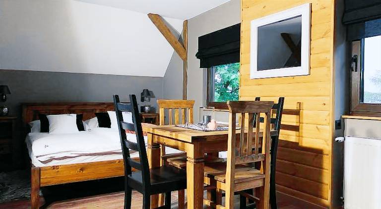 Willa Karkonoska - klimatyczne pokoje i studia z ANEKSAMI KUCHENNYMI - Sniadania Sauna Grota Solna S — photo 4