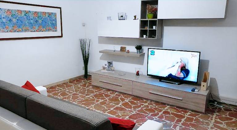 Rental apartment with 2 rooms for 6 persons — photo 2