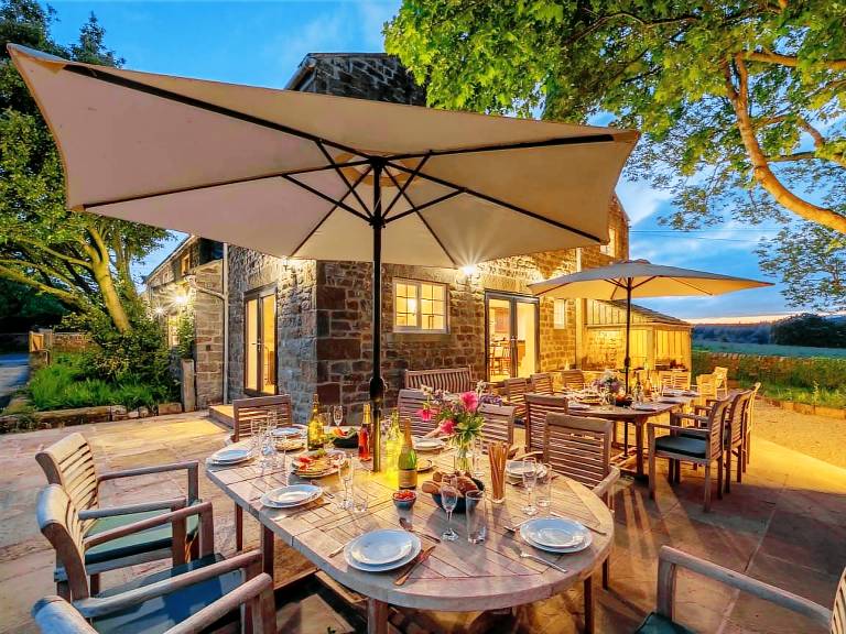 Cottage with yard & grill in Harrogate