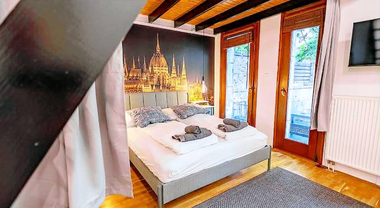 Holiday apartment with garden | Near St. Stephen's Basilica in Budapest
