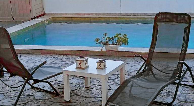 Fully equipped lovely house with private pool, patio & yard | Pets are welcome in Badajoz