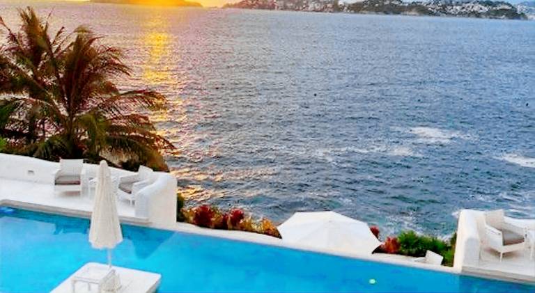 Rental apartment with pool in Acapulco