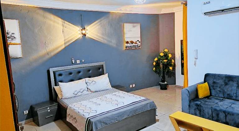 100 m² Apartment mit Hotelservice