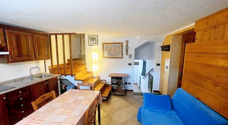Rental apartment with jacuzzi — photo 4