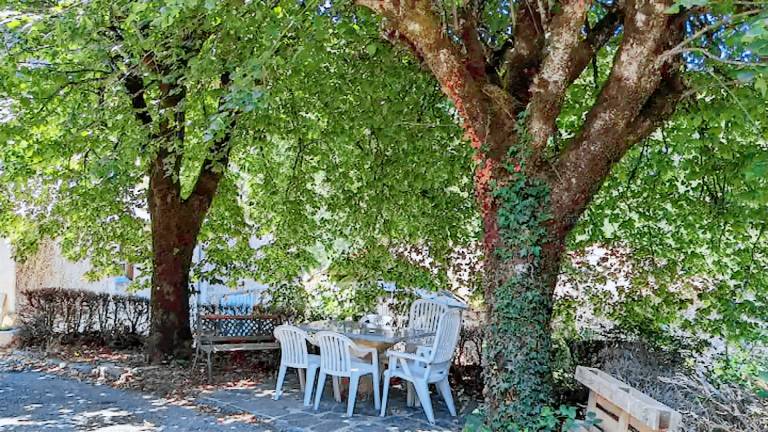 Vacation home with terrace, yard & barbeque | Garden view | Good for workation — photo 2