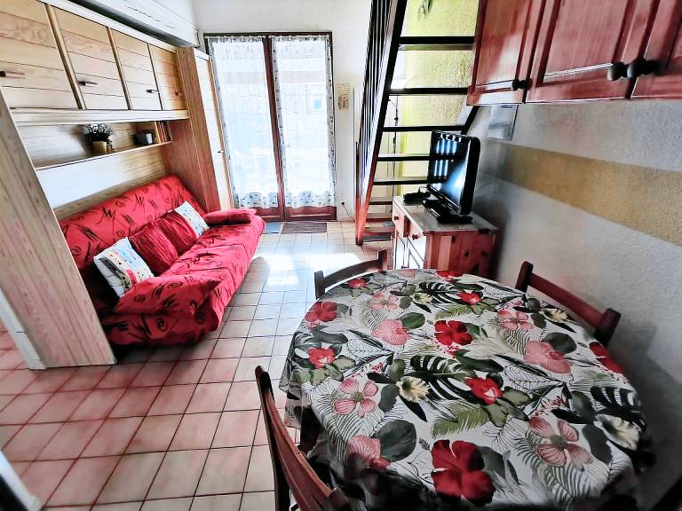 House with 2 rooms for 6 persons — photo 5