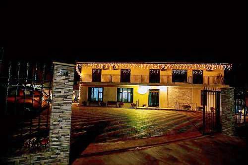 Farmhouse  Faraoani