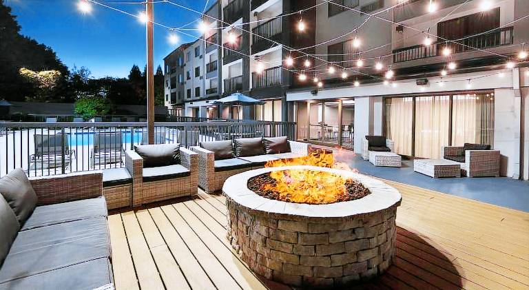 Courtyard by Marriott Burlington — photo 2