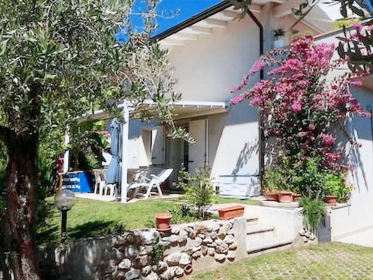 Ferienwohnung mit Hund in Villaggio Sanghen, San Felice del Benaco f&uuml;r max. 4 Personen