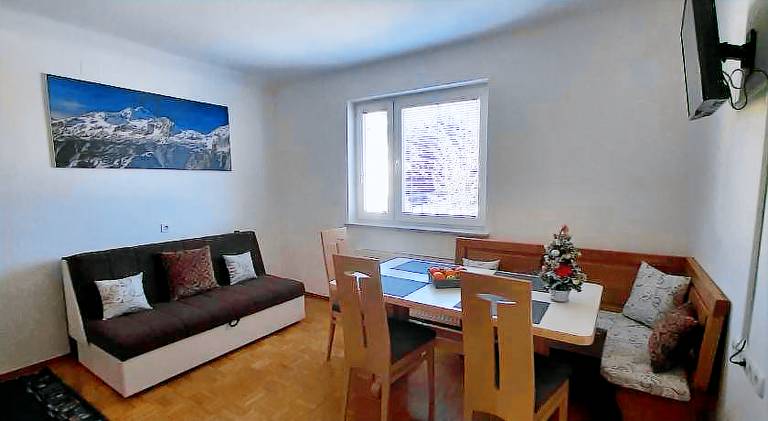 Apartment with 2 rooms for 5 persons — photo 3