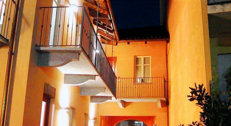Cortiletto d'Alba camere con ristorante — photo 2