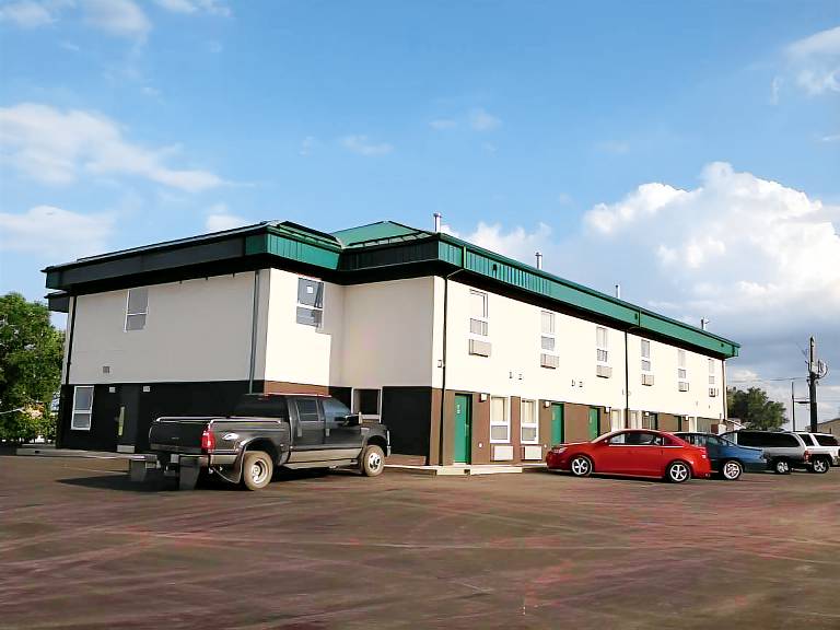 Circle 6 Motel in Weyburn, SK