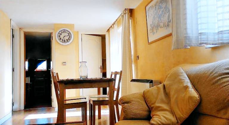 Rental apartment with 2 rooms for 4 persons — photo 2