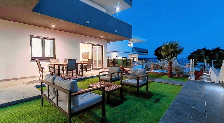 Holiday apartment with pool, garden & terrace | Pet-friendly — photo 5