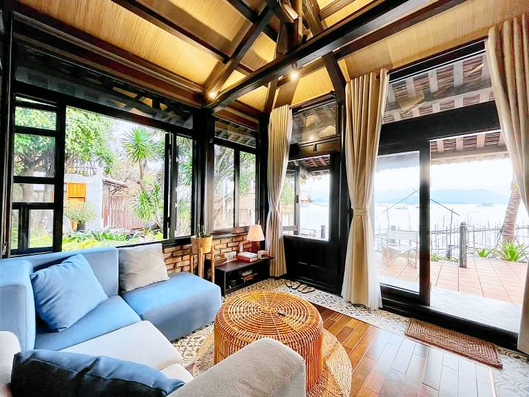 Villa with pool, hot tub & BBQ | Water view — photo 2