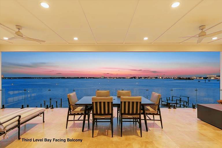 Vacation home with barbeque in Fort Myers, FL