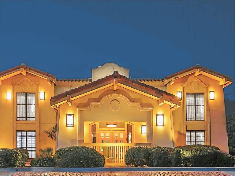 La Quinta Inn by Wyndham Midland in Midland, ON