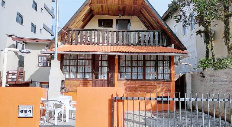 Rental apartment with 2 rooms for 6 persons in Bombinhas