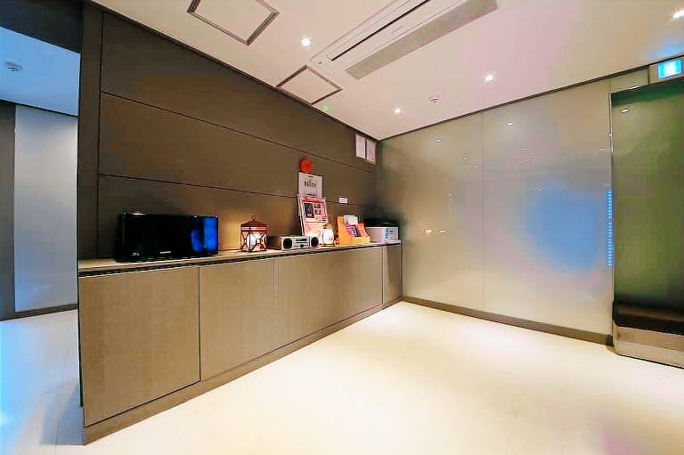 Hotel M Story