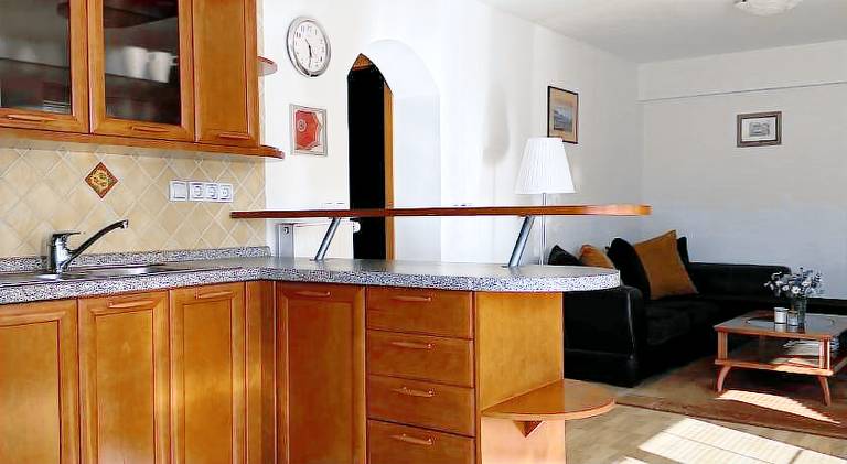 Holiday apartment with terrace & yard | Pet-friendly — photo 2