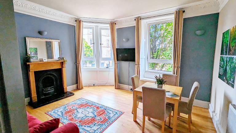 Vacation home with yard | Perfect for remote work in Edinburgh