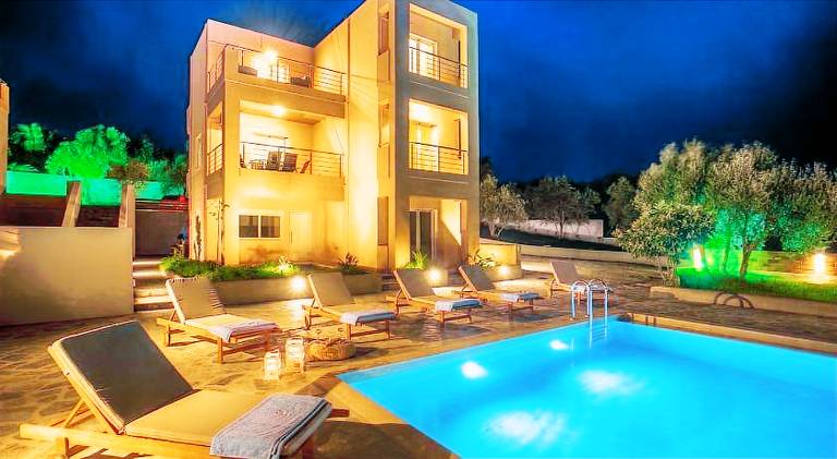 Villa with barbeque, private pool & yard | Dogs allowed in Apokoronas
