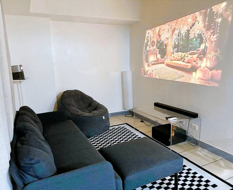 House | Pets are welcome in Makati