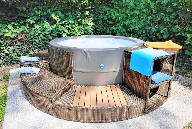 Villa with barbeque, yard & jacuzzi | Nature view in Udine